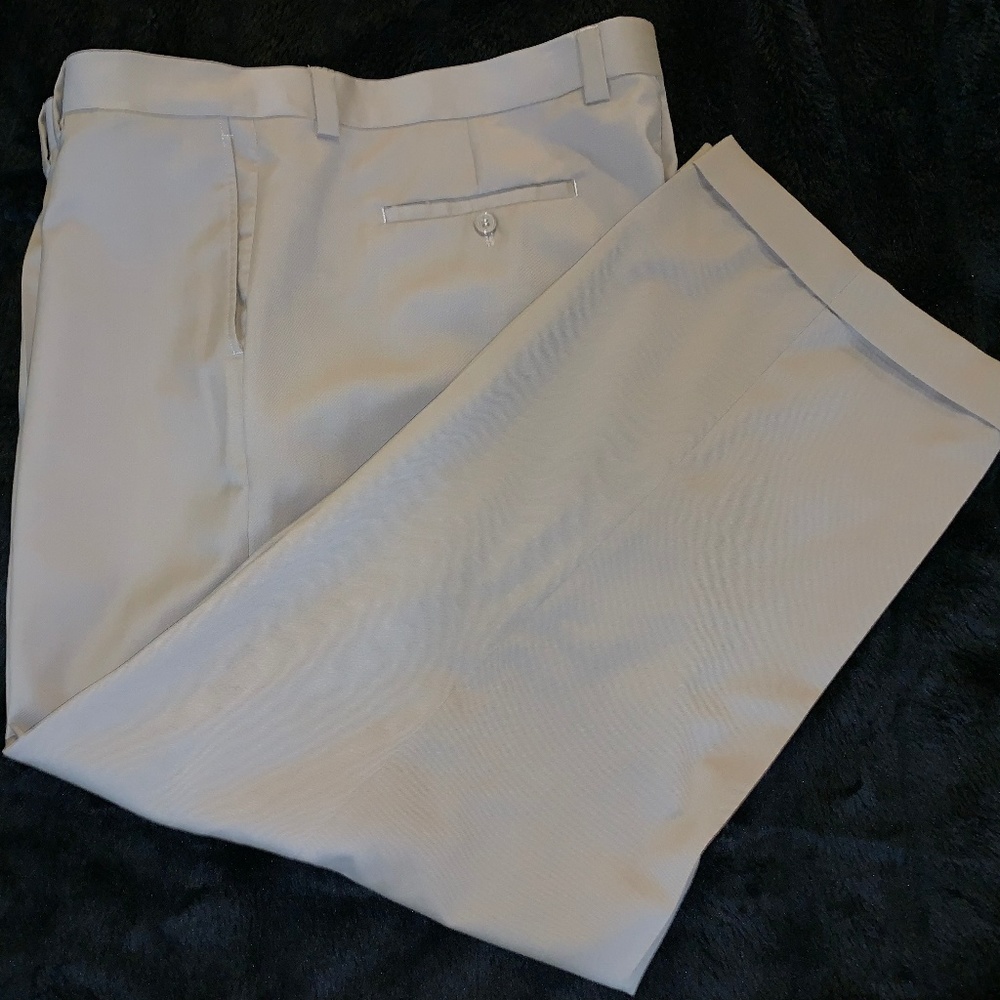 NWOT Khaki Veronesi Soft 100% Wool Dress Pants 46W